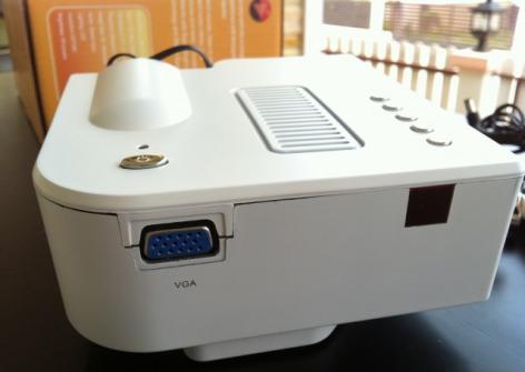 AV Mini Projector [UC-20] มินิโปรเจคเตอร์ ราคาถูก
