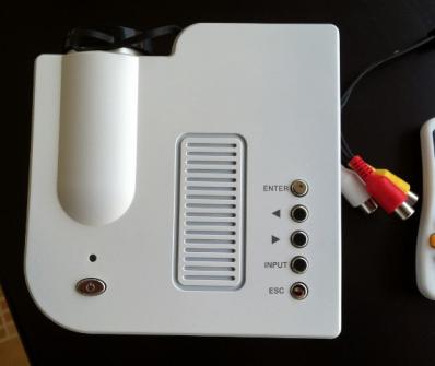 AV Mini Projector [UC-20] มินิโปรเจคเตอร์ ราคาถูก
